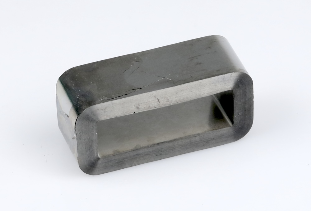 C-shaped cores